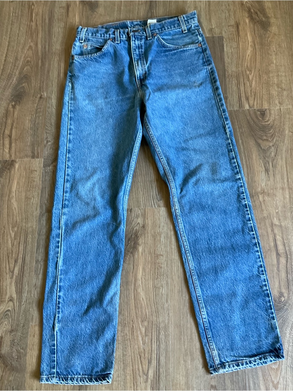 VTG Levi's 505 Medium Blue Straight-Leg Men’s Jeans 33 x 32